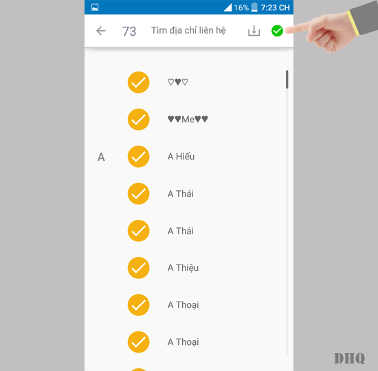 Chọn danh bạ muốn chép
